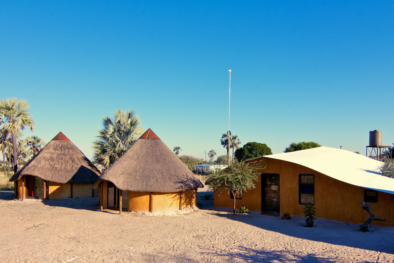 Ongula Village Homestead Lodge Omupumba Eksteriør billede